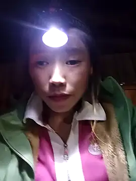 Ngocmi909 online show from December 2025 01:50:01 PM