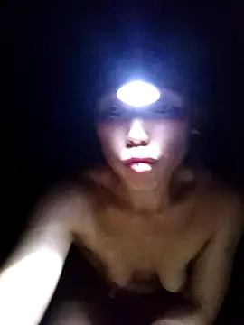 Ngocmi909 online show from November 2025 12:43:01 PM