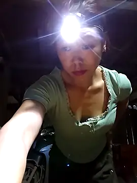 Ngocmi909 online show from March 2026 11:05:02 PM