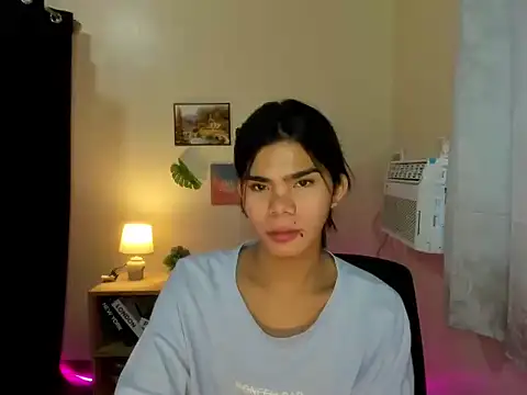 Snapshot of dianne_swift chatting on October 2025 10:42:02 PM dianne swift online show from October 2025 10:42:02 PM