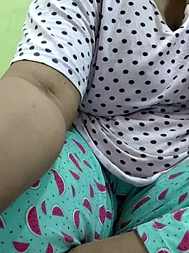 ARPITAGOYAL143 online show from November 2025 06:24:02 AM