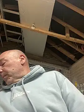 Richmcgee online show from March 2026 08:31:02 PM