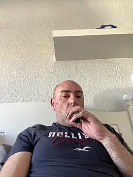 Richmcgee online show from April 2026 03:58:02 PM