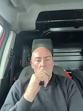 Richmcgee online show from May 2026 01:29:01 PM