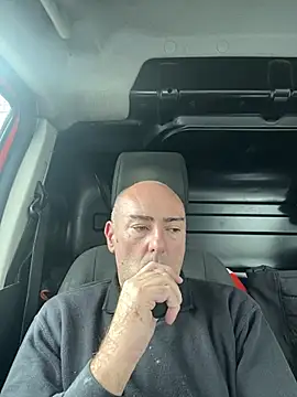 Richmcgee online show from May 2026 09:39:01 AM