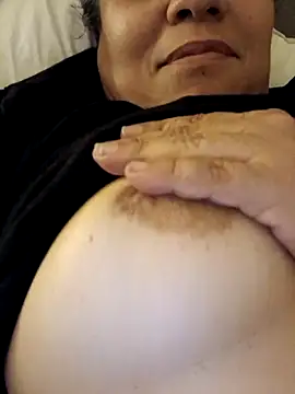 Snapshot of NenaMami74 chatting on November 2025 03:38:01 AM NenaMami74 online show from November 2025 03:38:01 AM