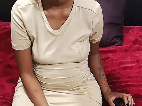 Snapshot of AppleAss02 chatting on November 2025 05:24:02 PM AppleAss02 online show from November 2025 05:24:02 PM