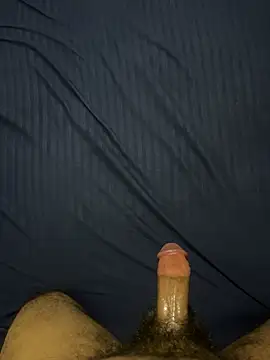 aliahmed98770 online show from April 2026 05:03:01 PM