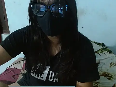 Vaani Singha online show from November 2025 03:45:01 PM