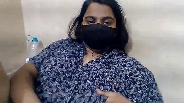 Snapshot of Vaani_Singha chatting on June 2026 07:02:02 PM Vaani Singha online show from June 2026 07:02:02 PM