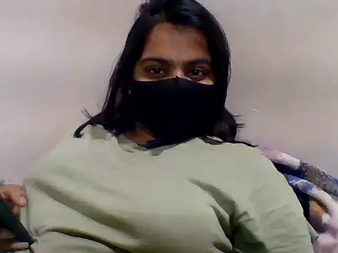Snapshot of Vaani_Singha chatting on April 2026 12:12:01 PM Vaani Singha online show from April 2026 12:12:01 PM