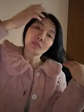 xiiuuff18 online show from March 2026 01:13:02 AM