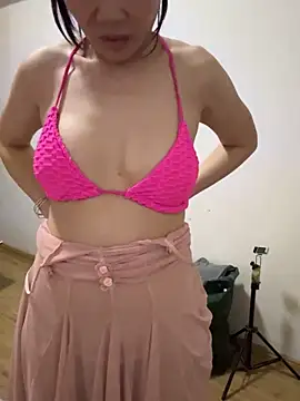 Snapshot of xiiuuff18 chatting on November 2025 01:15:02 PM xiiuuff18 online show from November 2025 01:15:02 PM