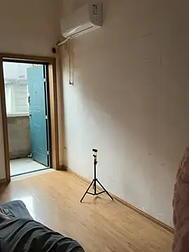 xiiuuff18 online show from March 2026 01:06:01 AM