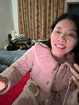 xiiuuff18 online show from March 2026 11:58:02 AM