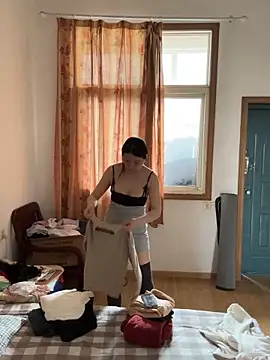 xiiuuff18 online show from April 2026 06:30:01 AM