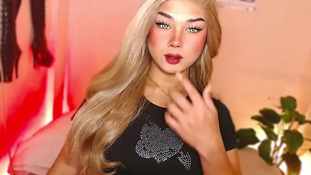 MissRumi Hunter online show from December 2025 07:41:02 PM