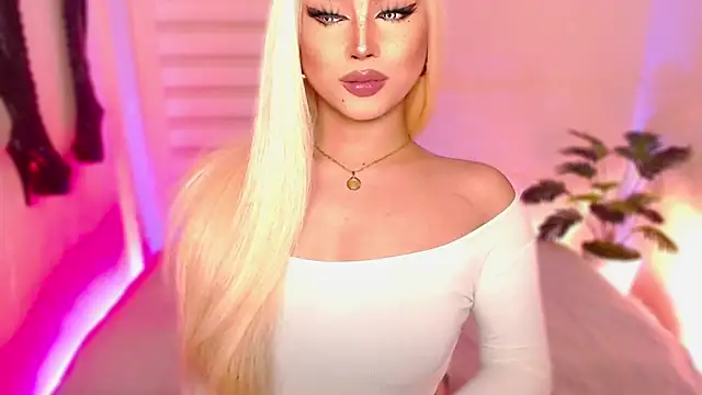 MissRumi Hunter online show from April 2026 06:16:01 PM