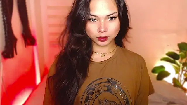 MissRumi Hunter online show from December 2025 06:56:01 PM