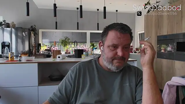 Snapshot of SwissDadbod chatting on October 2025 11:14:02 AM SwissDadbod online show from October 2025 11:14:02 AM