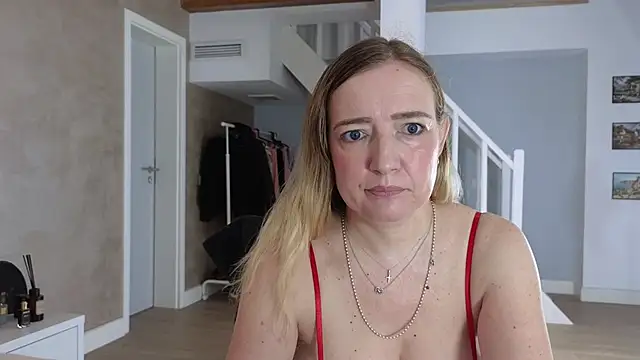 Snapshot of Blue_Angel_Sweet chatting on October 2025 04:14:01 AM Blue Angel Sweet online show from October 2025 04:14:01 AM