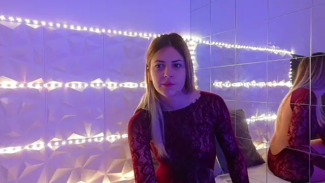 Snapshot of Aishha_ chatting on October 2025 05:06:02 AM Aishha online show from October 2025 05:06:02 AM