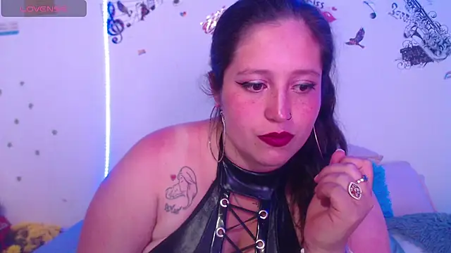 nahomy jonhs online show from October 2025 04:03:01 AM
