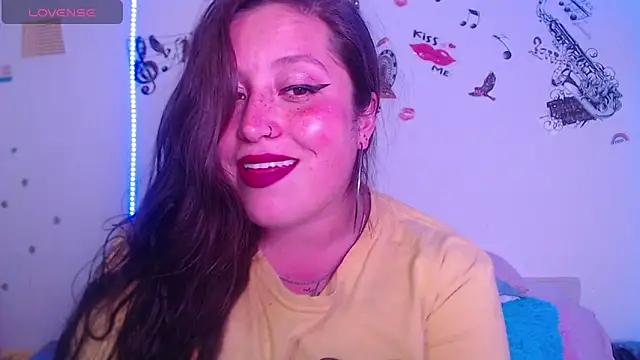 nahomy jonhs online show from October 2025 03:52:01 AM