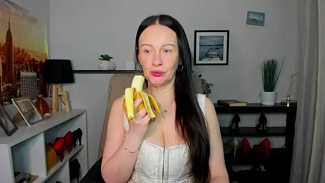 Velvet Jasmine online show from December 2025 06:28:01 AM