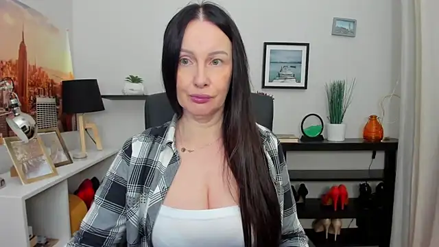 Snapshot of Velvet_Jasmine chatting on October 2025 05:41:01 AM Velvet Jasmine online show from October 2025 05:41:01 AM