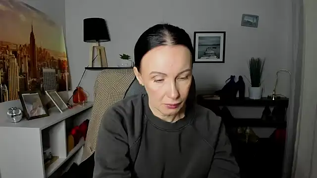 Velvet Jasmine online show from February 2026 06:22:01 AM