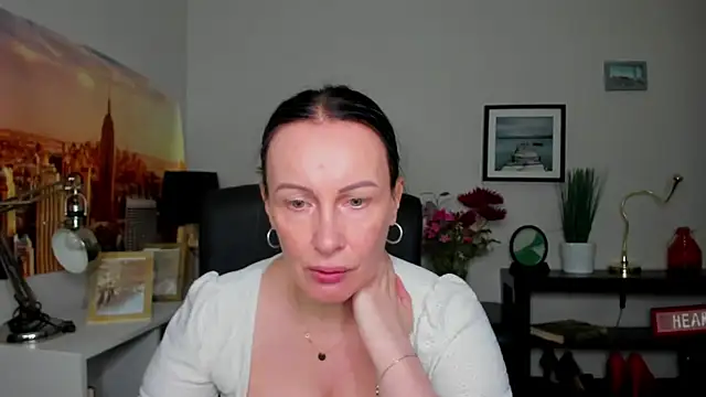 Snapshot of Velvet_Jasmine chatting on September 2025 05:29:01 AM Velvet Jasmine online show from September 2025 05:29:01 AM