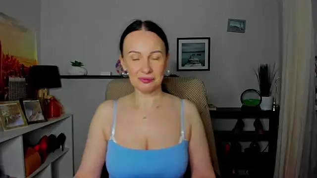 Velvet Jasmine online show from November 2025 06:29:01 AM