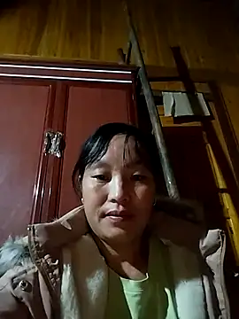 Snapshot of miss-su chatting on October 2025 11:15:01 PM miss-su online show from October 2025 11:15:01 PM