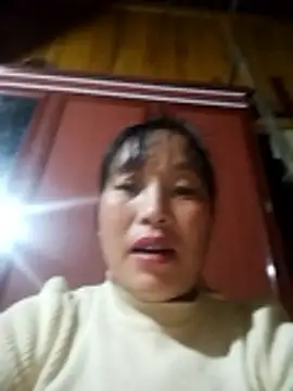 Snapshot of miss-su chatting on November 2025 12:54:01 PM miss-su online show from November 2025 12:54:01 PM