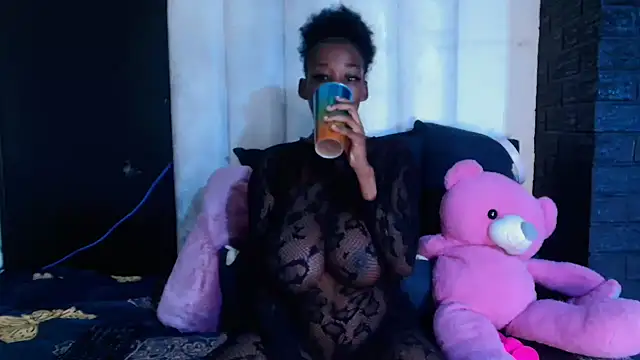 DarkQueen25x online show from March 2026 11:08:01 PM