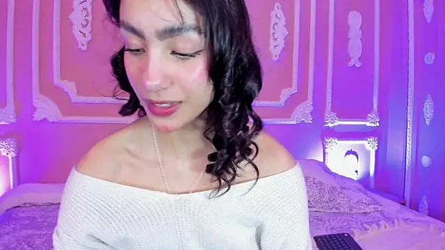 aitana johns online show from October 2025 12:28:01 PM