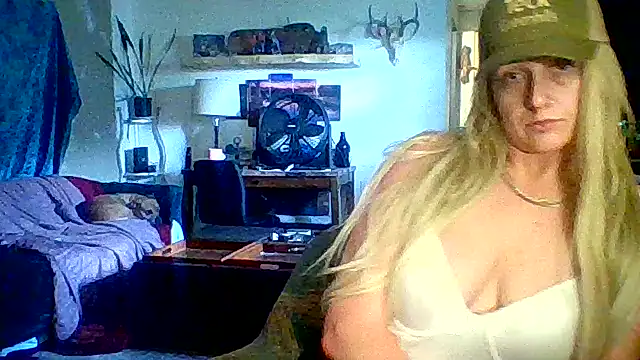 cutiekayls online show from June 2026 09:01:02 PM
