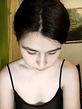 Snapshot of ToryTayler chatting on November 2025 04:18:01 PM ToryTayler online show from November 2025 04:18:01 PM