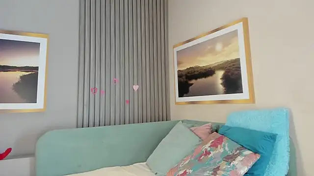 Snapshot of HelenaCole- chatting on November 2025 10:13:02 PM HelenaCole- online show from November 2025 10:13:02 PM