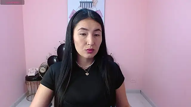 Isabella Mendez  online show from October 2025 01:23:02 PM