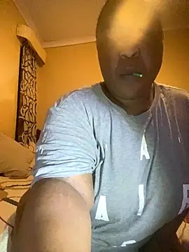 ThickTana online show from November 2025 07:51:01 PM