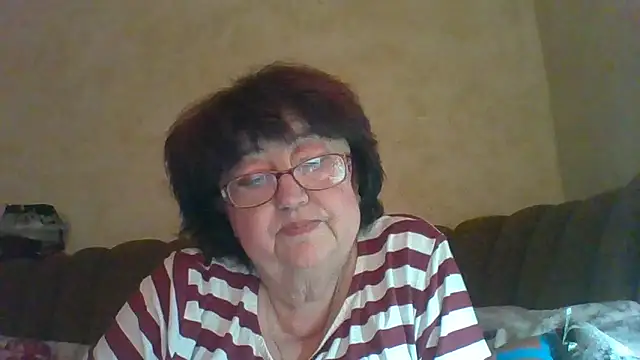Snapshot of MilaSky5303 chatting on October 2025 11:23:02 AM MilaSky5303 online show from October 2025 11:23:02 AM