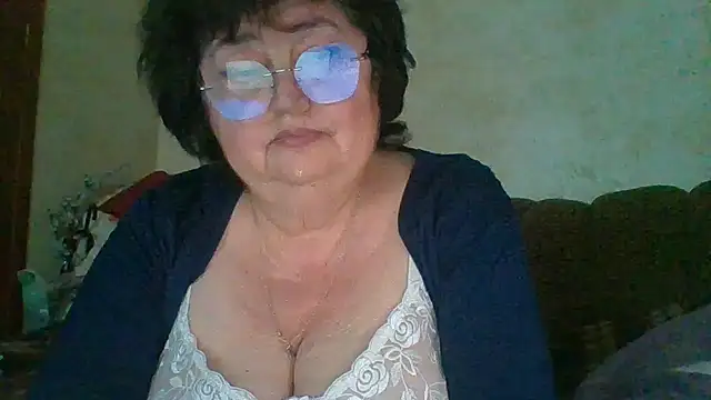 MilaSky5303 online show from April 2026 02:51:01 PM