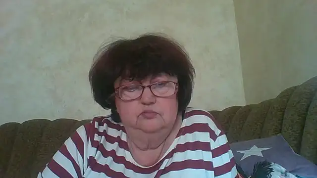 Snapshot of MilaSky5303 chatting on September 2025 01:27:01 PM MilaSky5303 online show from September 2025 01:27:01 PM