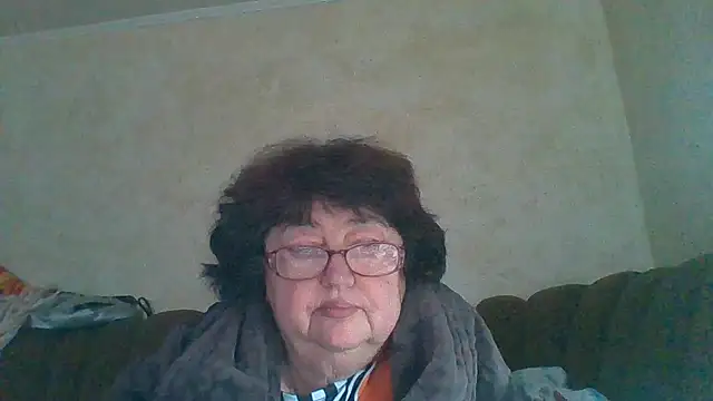 Snapshot of MilaSky5303 chatting on October 2025 10:34:01 AM MilaSky5303 online show from October 2025 10:34:01 AM