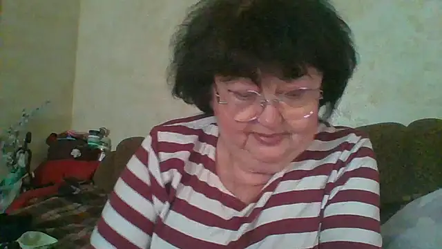 Snapshot of MilaSky5303 chatting on April 2026 01:41:02 PM MilaSky5303 online show from April 2026 01:41:02 PM