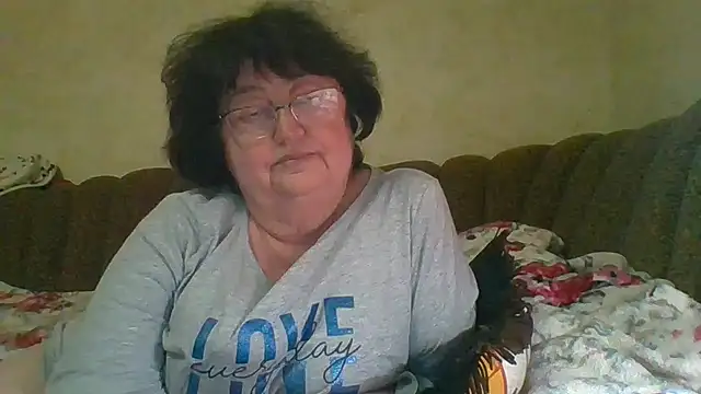 MilaSky5303 online show from December 2025 08:04:02 PM