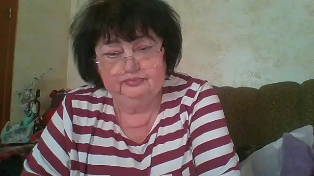 Snapshot of MilaSky5303 chatting on April 2026 02:03:02 PM MilaSky5303 online show from April 2026 02:03:02 PM