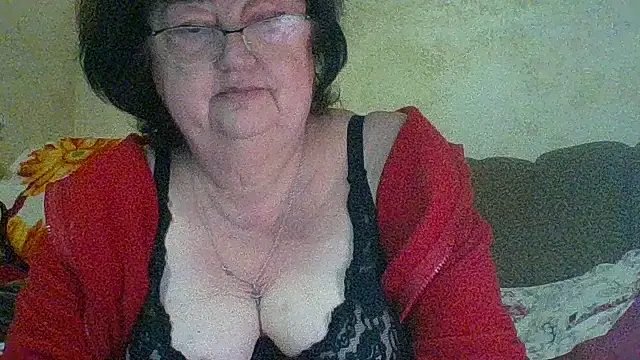 MilaSky5303 online show from January 2026 06:11:01 PM